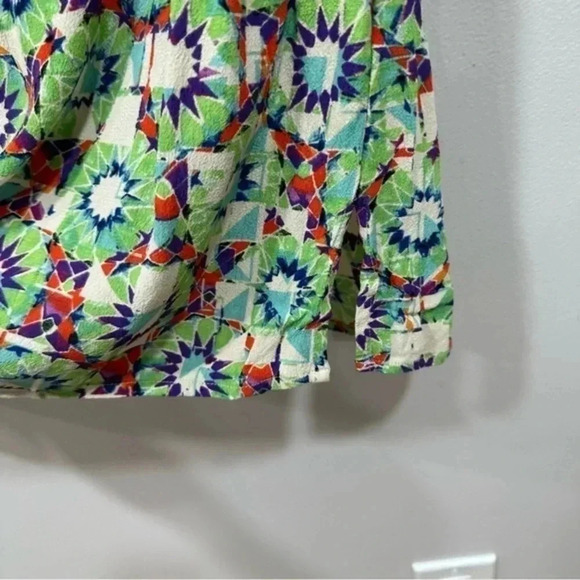 🍁 CAbi #316 Kaleidoscope sleeveless multi color print tie neck blouse Small - Picture 7 of 11